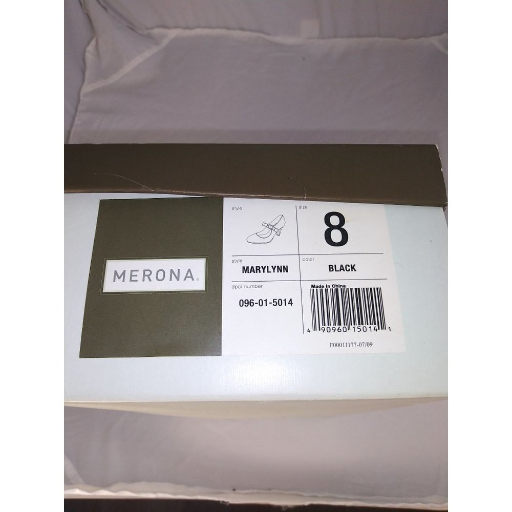 Merona Marylynn Black Suede Pumps Heels Strap Size 8 - Picture 7 of 7